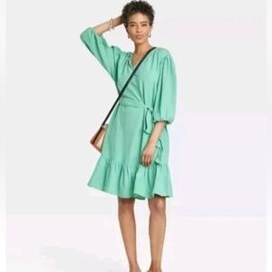 Knox Rose Ruffle Hem Dress. Size Medium. 
Excellent condition